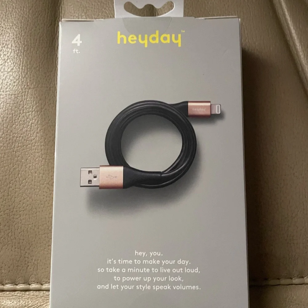 Heyday Rose Gold Charging Cable for iPhone and iPad Lightning To USB A NWT 4 Ft